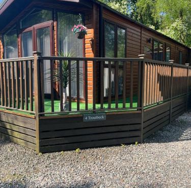 Troutbeck Hot Tub Lodge 4