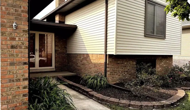 Troy Retreat: Cozy with Modern Amenities