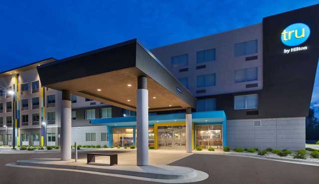 Tru By Hilton Comstock Park Grand Rapids
