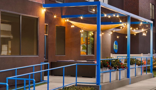 Tru by Hilton Lawrenceville Atlanta I-85 Sugarloaf