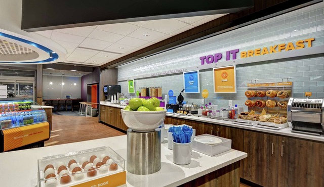 Tru by Hilton Middletown