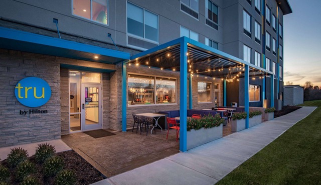 TRU BY Hilton Sharonville