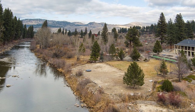 Truckee River Retreat