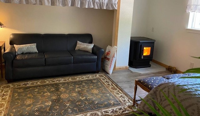 TrUe Country Studio in Foresthill