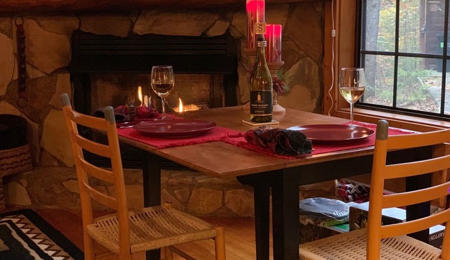 True Log Home In The Mountains