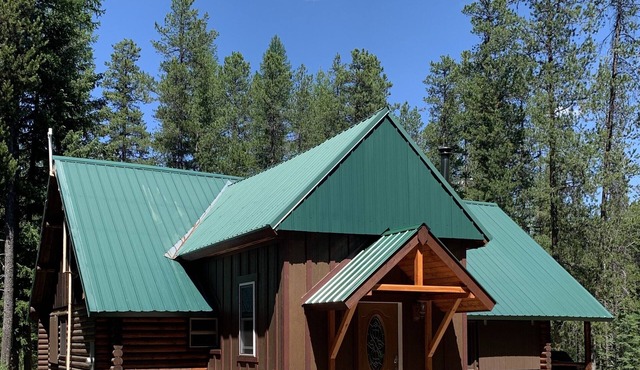 True Montana Log Cabin on 4 acres