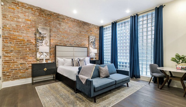🎺TRUE SOUTHERN ELEGANCE STEPS FROM IT ALL! 🎺 | The Beignet