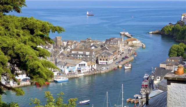 Truly magnificent, luxury waterfront apartment