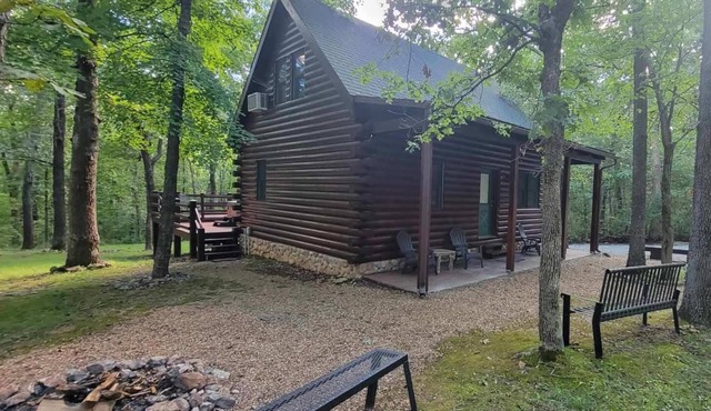 Truman Lake Cabin - Secluded and private
