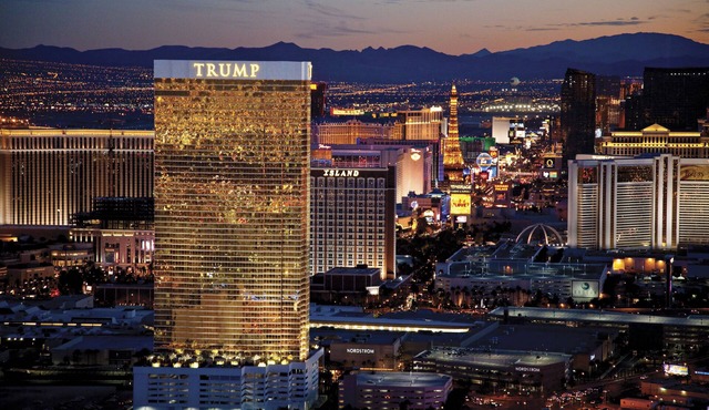 Trump Tower High Floor with Strip & Sphere View