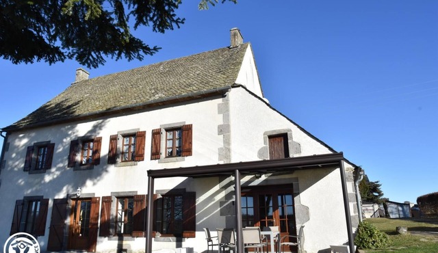 TSA Variou - Tauves - Gîte