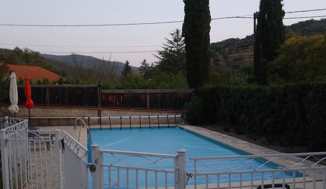 ttnSunlight 2BR retreat in scenic Pyrénées-Orientales à Reynes