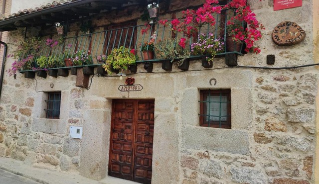 Tu Casa de Pueblo