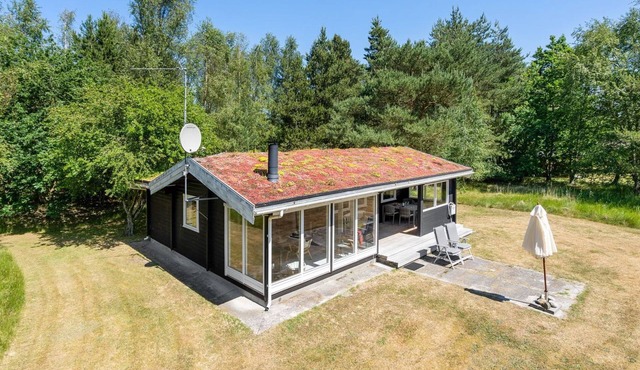 "Tuba" - 600m from the sea by Interhome