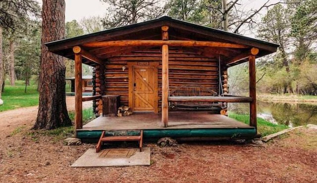 Tuckaway Cabin, Rustic Tuckaway Cabin