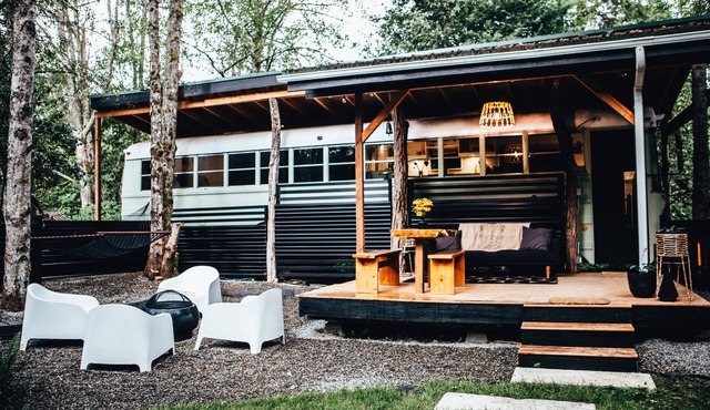 Tucked Away Skoolie Experience #gloriatheskoolie