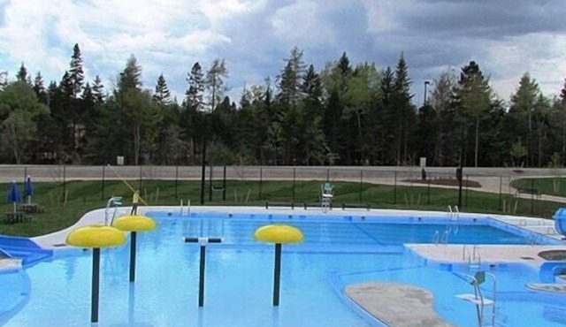 Tucked Away, Walk to Beach, Pet Friendly, Relax