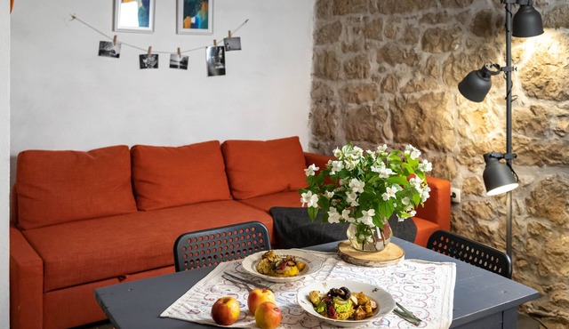 Tucked-in holiday home 'Puhovski' in tiny authentic Istrian village