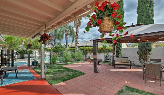 Tucson Getaway with Yard, Pool, Hot Tub and Gas Grill!