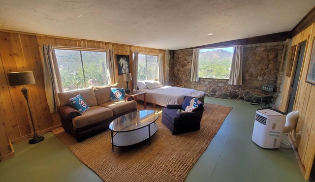 Tucson Historic Ranch Unique Artist Loft with Panoramic View