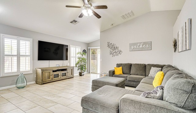 Tucson Home w/Patio, Grill & Mountain Views!