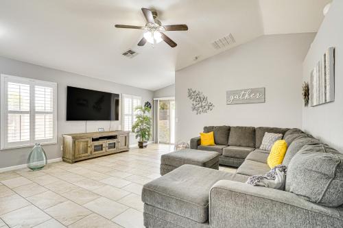 Tucson Home w/Patio, Grill & Mountain Views!