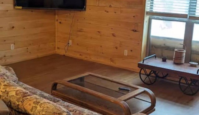 Tug Hill, Fisherman's Paradise, Rural and Quiet - Upstairs