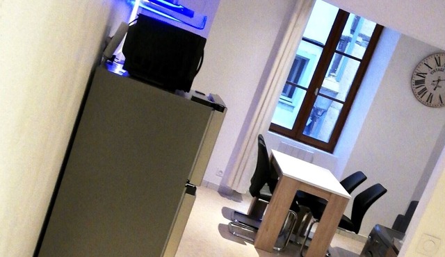 Tulle Beau T2 54m2 Lycée/hôpital