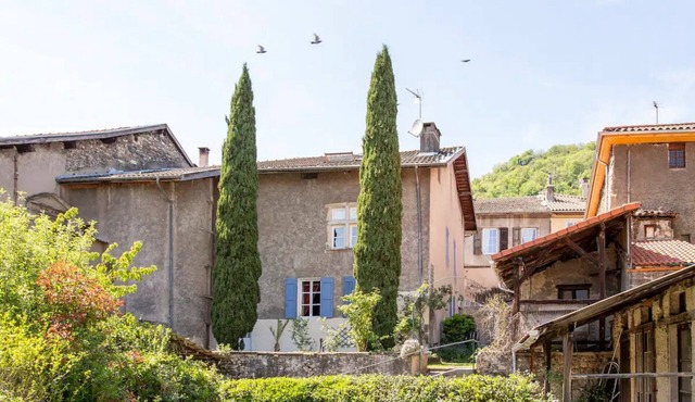 Tullins Monastery Private Room