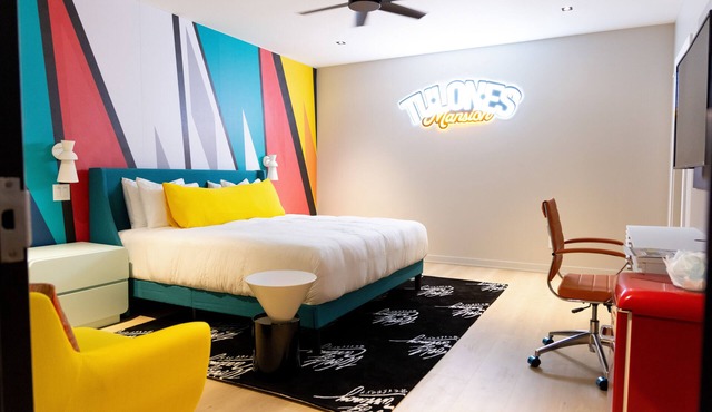 🌟 Tulones Family Getaway, Book Now! 🏡✨