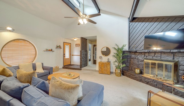 Tulsa Area Home w/Fenced Yard: Pets Welcome!