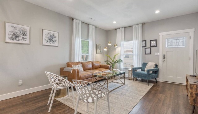 Tulsa Boho Bungalow | King Bed Near Dtwn EXPO TU