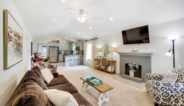 Tulsa Vacation Home ~ 3 Mi to Downtown