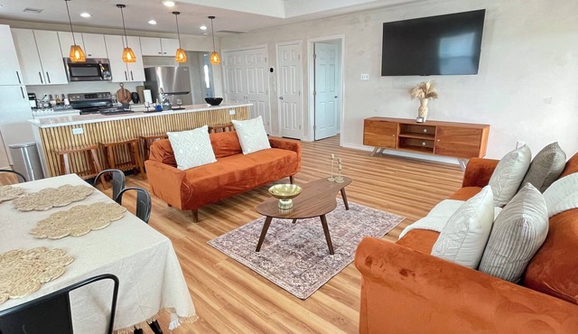 Tulum Surfside Vacation Home:located just two blocks from the beach.