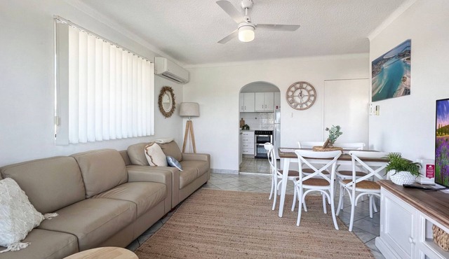 Tuncurry Treasure, Central Location