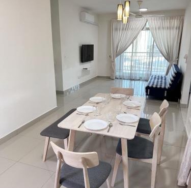 TuR15 SPlCE 10pax 4room Private House