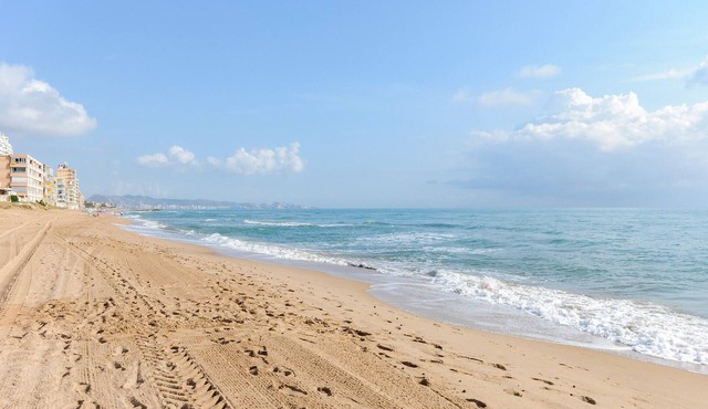 TURIA - Modern apartment on the beachfront