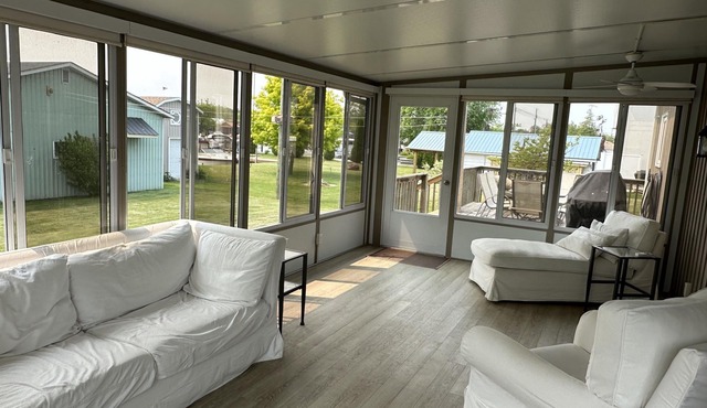 Turkey Point - Beautiful vacation home with lake views and channel access.
