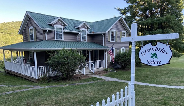 Turn of the Century Farmhouse- 6 miles from Wellsboro