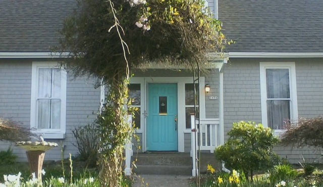 Turn of the century farmhouse with modern day appeal! walk to downtown, and PU!