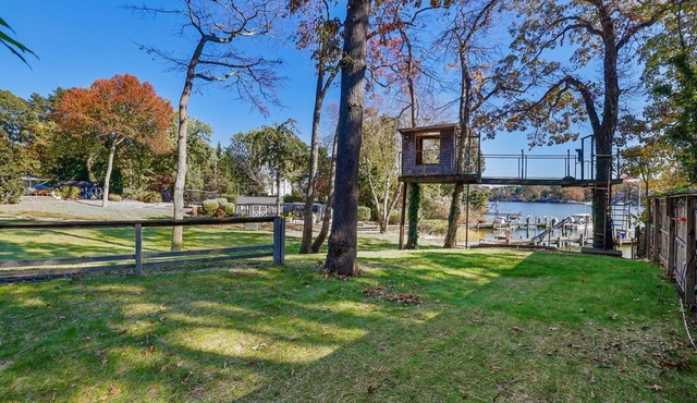 Turning Point on The Little Magothy- Large Private Estate, sleeps 18 Comfortably