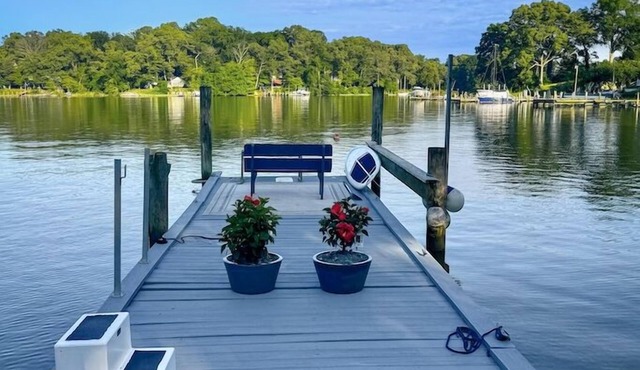 Turning Point on The Little Magothy- Large Private Estate, sleeps 18 Comfortably