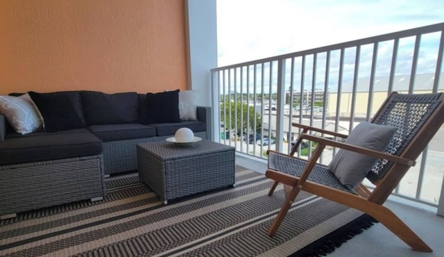 Turnkey Tranquility w/Marina and Intracoastal views