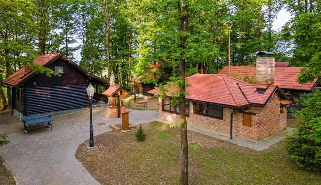 Turopoljsko imanje GUSTELNICA