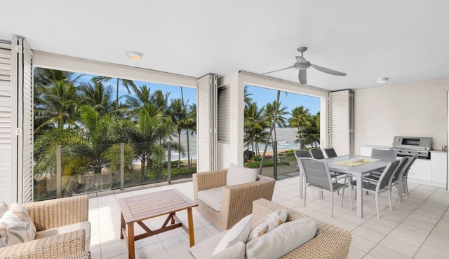 Turquesa at Island Views Beachfront Resort Living