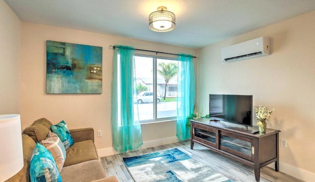 Turquoise Escape about 1 Mi to Sailfish Marina!