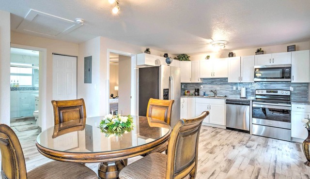 Turquoise Escape ~ 1 Mi to Sailfish Marina!