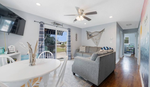 Turtle Cove | Central MHC· Deck· Pet Friendly· 3BR
