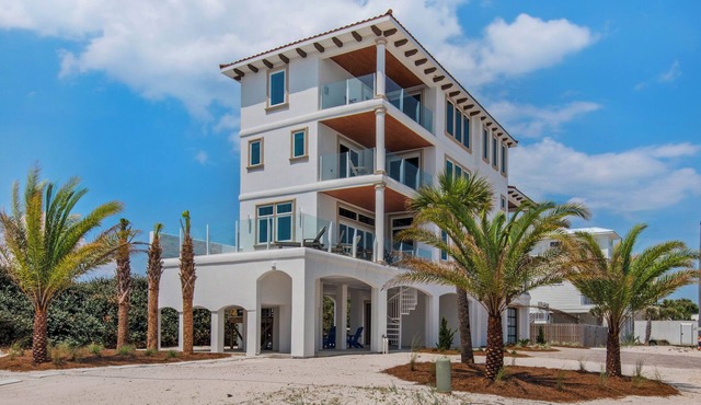 Tuscan Sun 🌞 Gulf View Retreat w/Pool, Elevator + Game Room | Event-Friendly