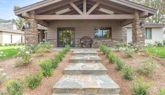 Tuscan Views with Country Vibes